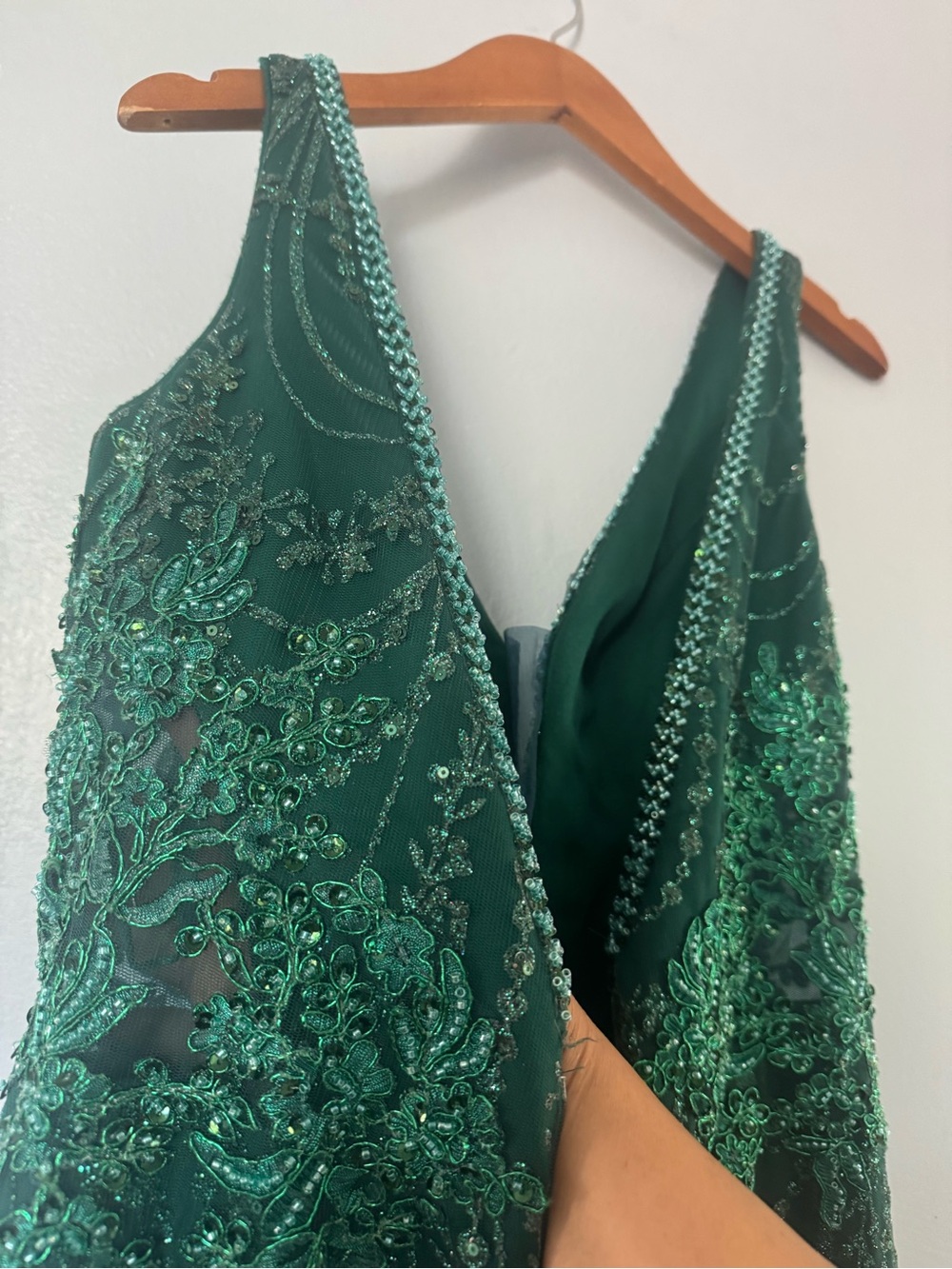 Beaded Deep Green V-Neck Formal Evening Gown - Picture 7 of 8